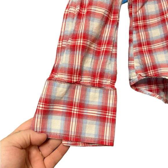 Parasuco snap up western style long sleeve top. - Picture 2 of 9